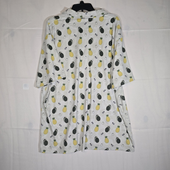 Tropical Pineapple Print Polo Shirt - Picture 2 of 5